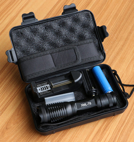 GA - Zoomable Tactical LED Flashlight 8000 Lumens