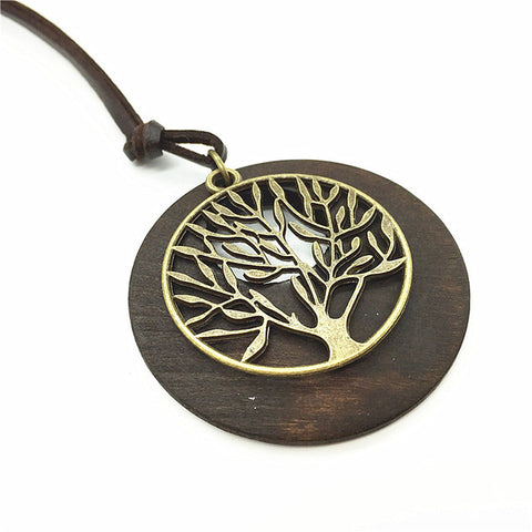 GA - Vintage Wood and Pendant Necklace